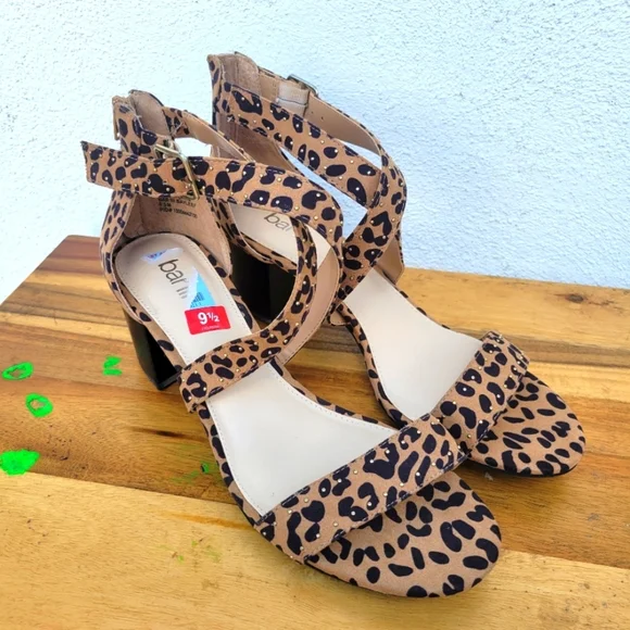 Bar lll Bayleef Ankle Strap Classic Pumps Women's Size 9.5 - Picture 2 of 15